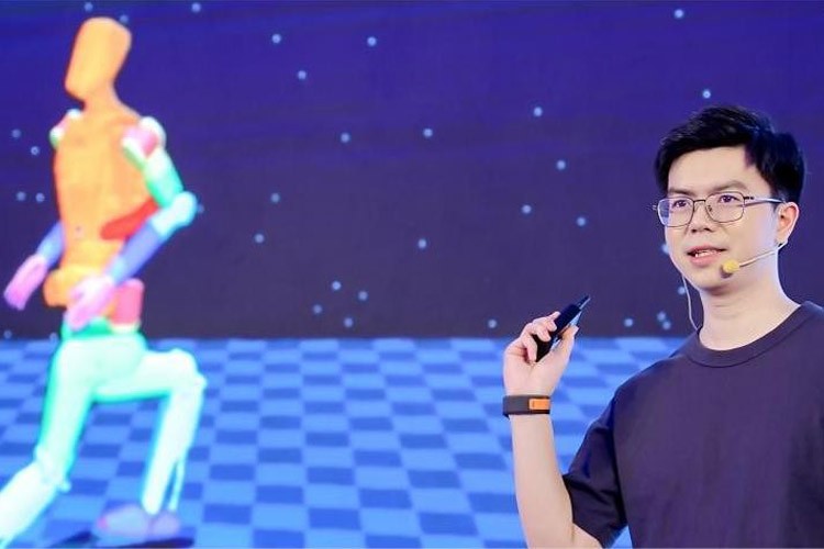 天才少年稚晖君太阳成机器人走路进场！AI模型做大脑，目标售价20万以内